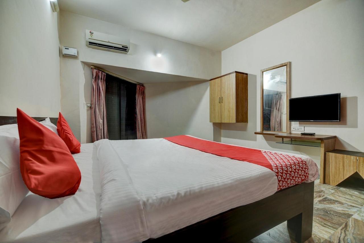 Oyo 65247 Hotel Akshay Garden Ширди Екстериор снимка